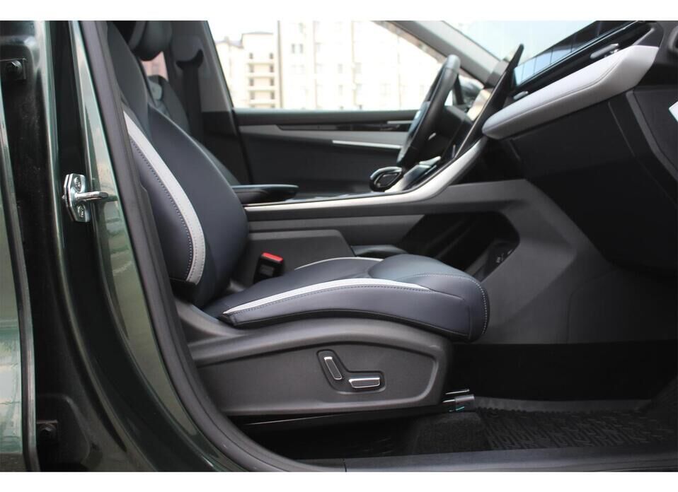 Geely Atlas, II 2.0 AMT (200 л.с.)
