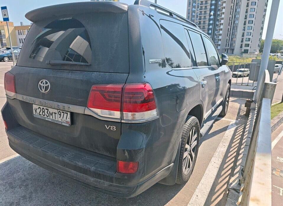 Toyota Land Cruiser, 200 Series Рестайлинг 2 4.5d AT (249 л.с.) 4WD