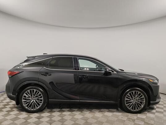 Lexus RX, 2023 г., 604 км
