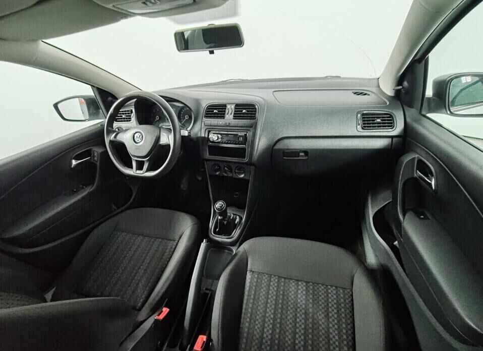 Volkswagen Polo 1.6 MT (110 л.с.)