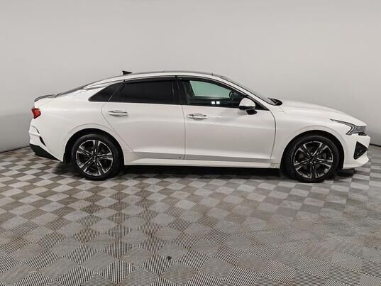 Kia K5, 2021 г., 121 140 км