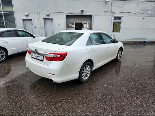 Toyota Camry, VII (XV50), 2014 г., 332 757 км