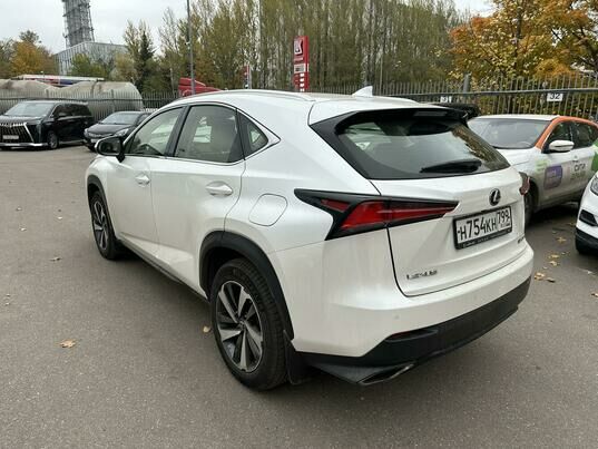 Lexus NX, 2018 г., 111 806 км