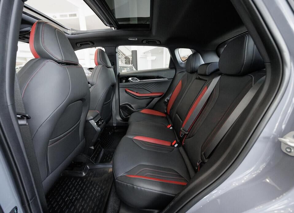 Geely Coolray, I Рестайлинг 2 1.5 AMT (147 л.с.)