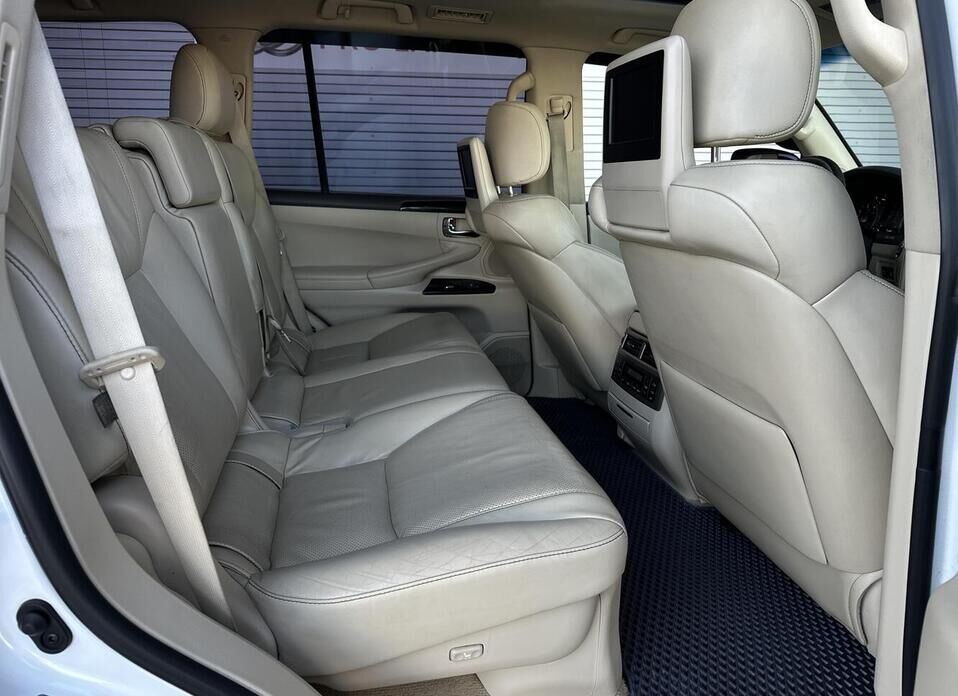 Lexus LX, III Рестайлинг 570 5.7 AT (367 л.с.) 4WD