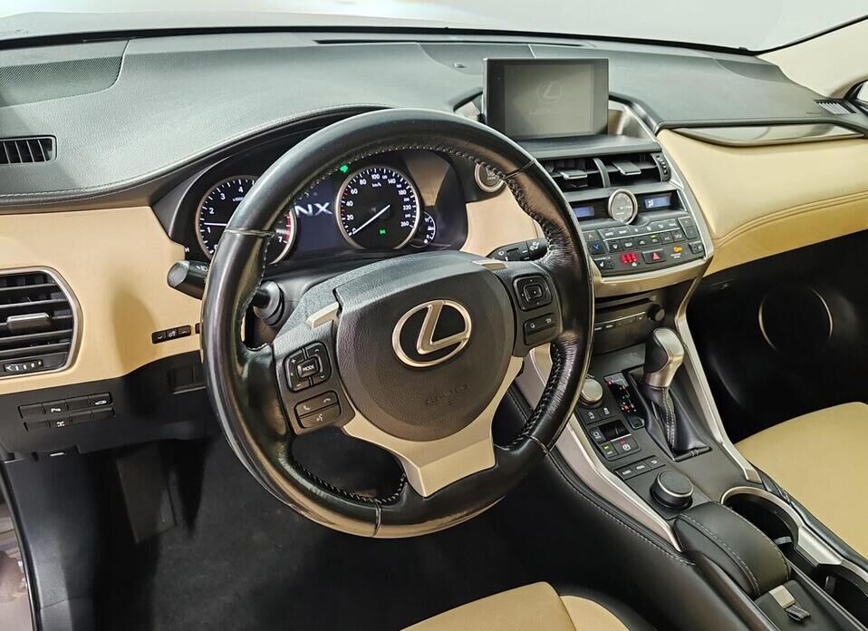 Lexus NX, I 200 2.0 CVT (150 л.с.) 4WD