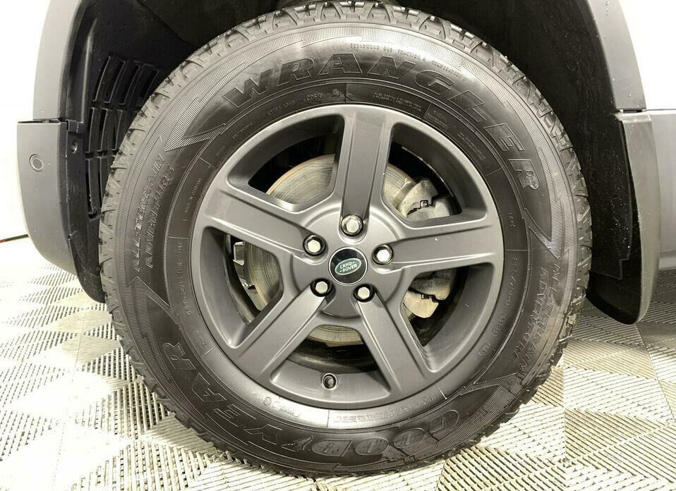 Land Rover Defender 110 2.0d AT (200 л.с.) 4WD