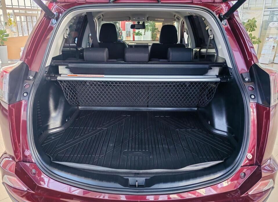 Toyota RAV4, IV (XA40) Рестайлинг 2.0 CVT (146 л.с.)