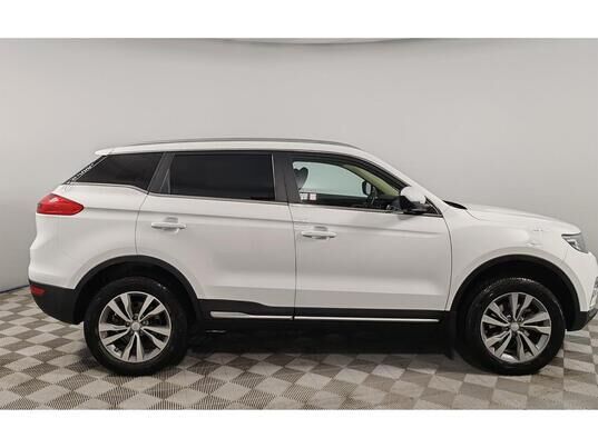 Geely Atlas, 2021 г., 52 301 км