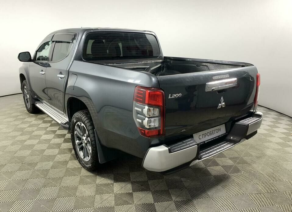 Mitsubishi L200 2.4d AT (154 л.с.) 4WD