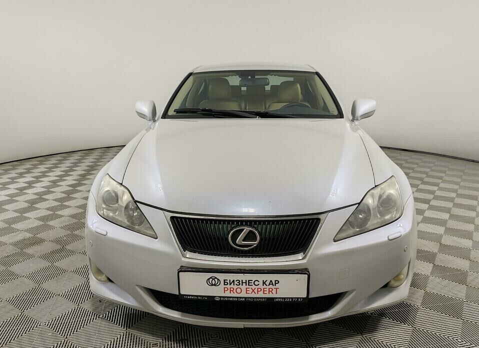Lexus IS 250 2.5 AT (208 л.с.)