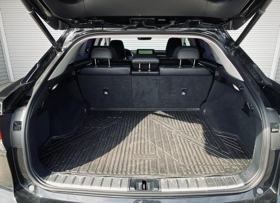 Lexus RX, IV Рестайлинг 300 2.0 AT (238 л.с.) 4WD