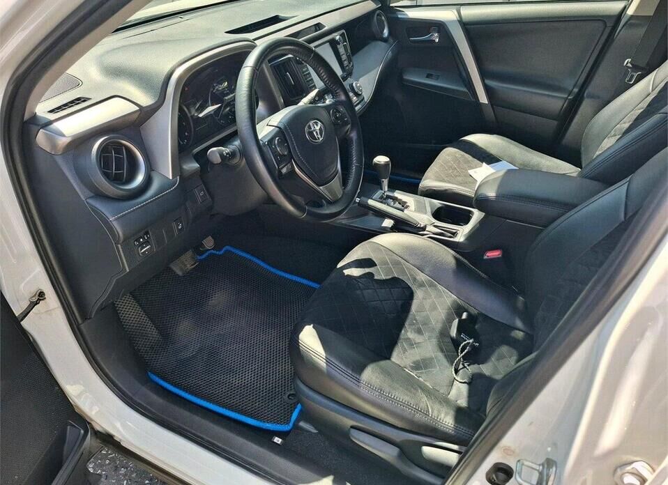 Toyota RAV4, IV (CA40) Рестайлинг 2.0 CVT (146 л.с.) 4WD