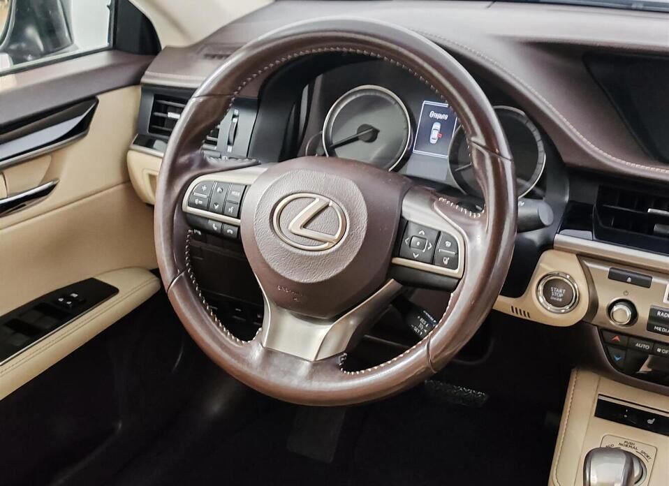 Lexus ES, VI Рестайлинг 200 2.0 AT (150 л.с.)