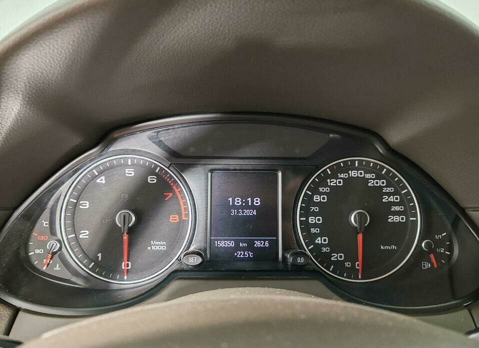 Audi Q5 2.0 AT (225 л.с.) 4WD