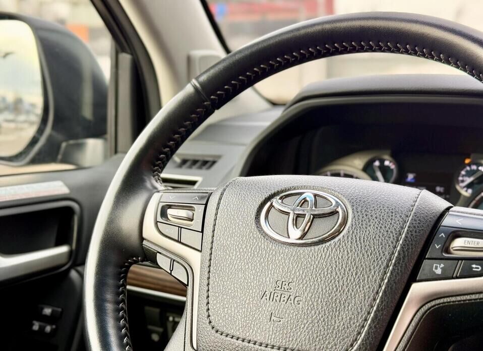 Toyota Land Cruiser Prado, 150 Series Рестайлинг 2 2.8d AT (177 л.с.) 4WD