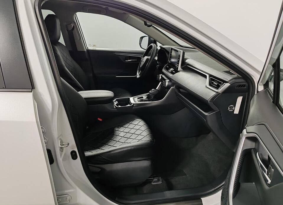 Toyota RAV4, V (XA50) 2.0 CVT (149 л.с.) 4WD