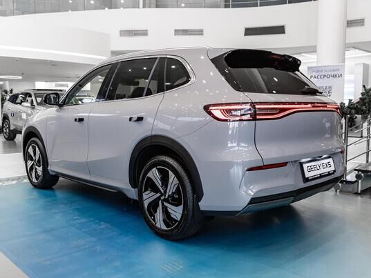 Geely EX5