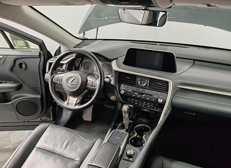 Lexus RX, IV Рестайлинг 300 2.0 AT (238 л.с.) 4WD