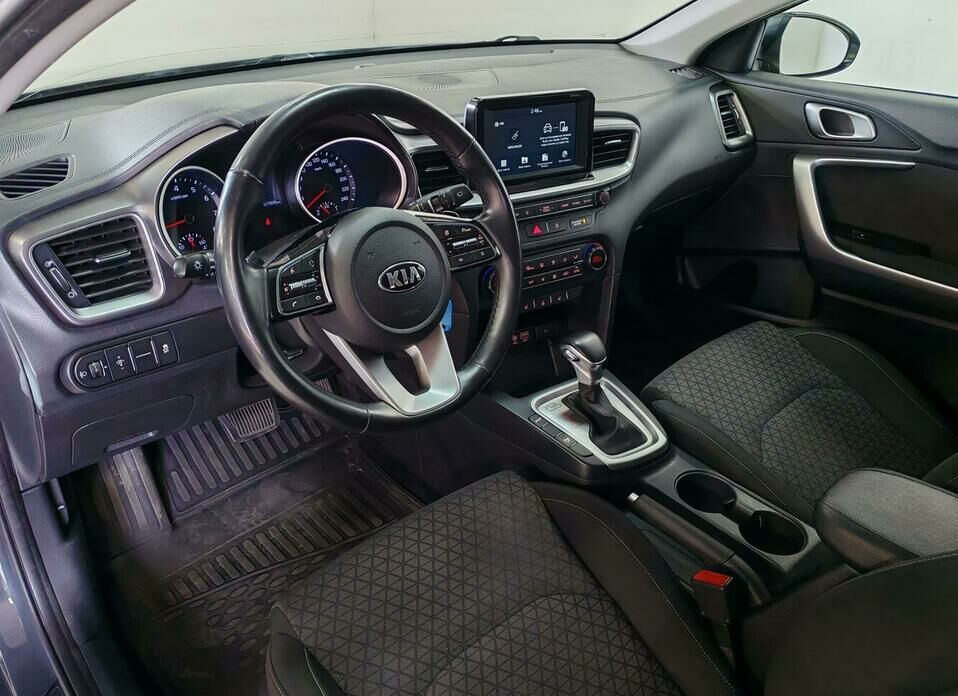 Kia Ceed 1.6 AT (128 л.с.)