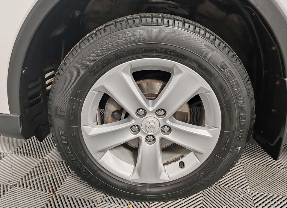 Toyota RAV4, IV (CA40) Рестайлинг 2.0 CVT (146 л.с.)