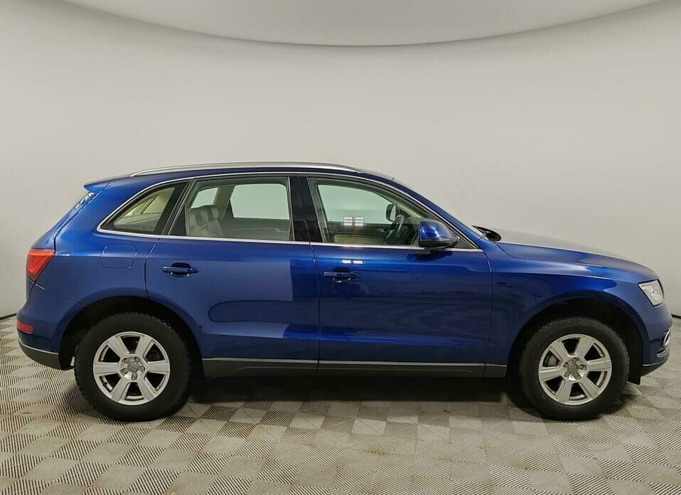 Audi Q5 2.0 AT (225 л.с.) 4WD