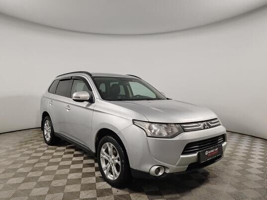 Mitsubishi Outlander, 2013 г., 240 254 км