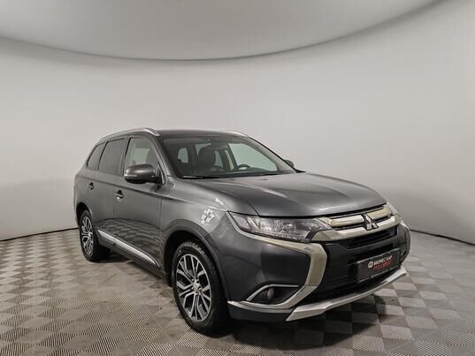 Mitsubishi Outlander, 2016&nbsp;г., 207&nbsp;172&nbsp;км