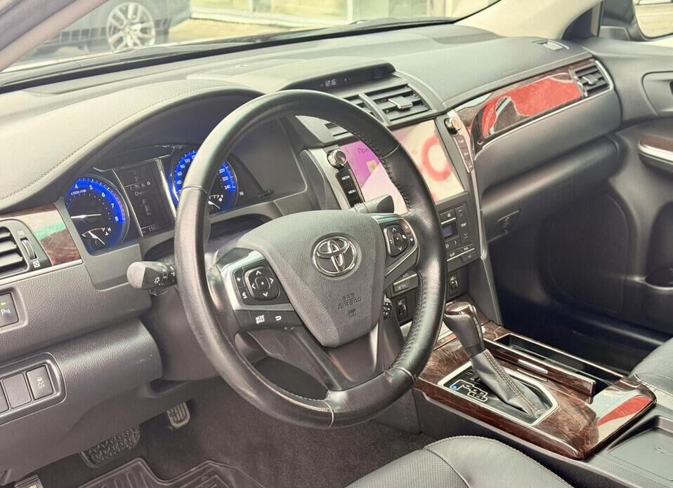 Toyota Camry, VII (XV50) Рестайлинг 2 2.5 AT (181 л.с.)