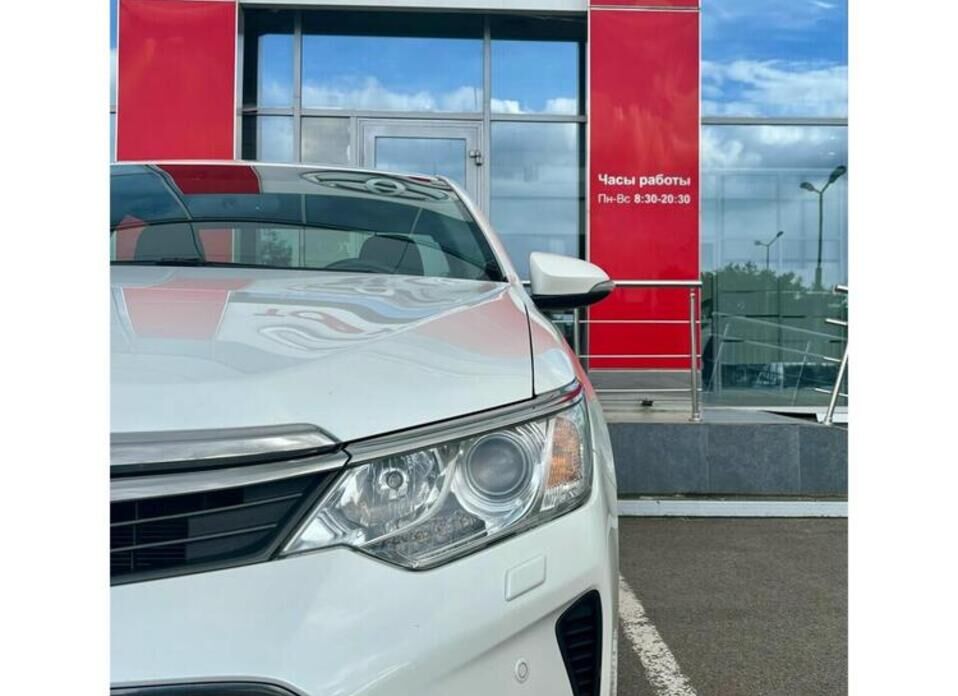 Toyota Camry, VII (XV50) Рестайлинг 2.5 AT (181 л.с.)