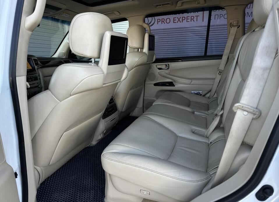 Lexus LX, III Рестайлинг 570 5.7 AT (367 л.с.) 4WD