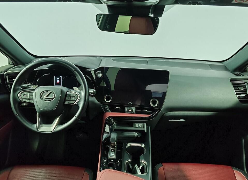 Lexus NX, II 250 2.5 AT (199 л.с.) 4WD