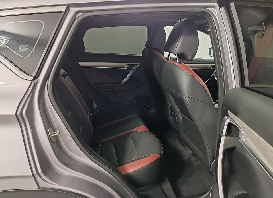 Geely Coolray, I 1.5 AMT (150 л.с.)