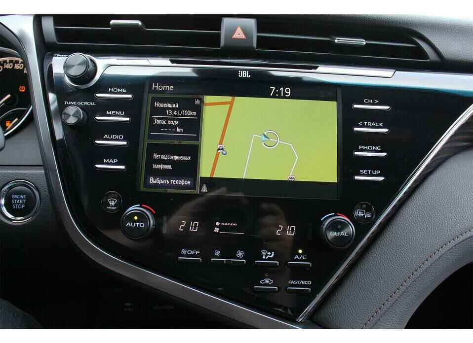 Toyota Camry 2.5 AT (181 л.с.)