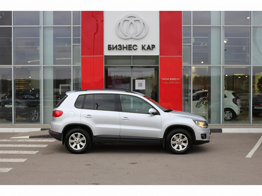 Volkswagen Tiguan, 2013 г., 131 117 км