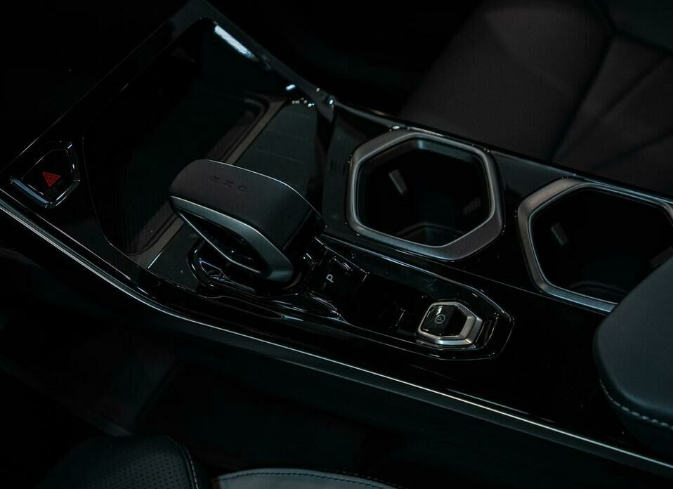 Geely Atlas 2.0 AMT (200 л.с.)