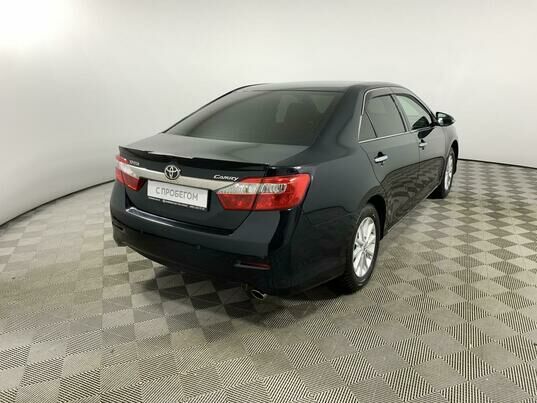 Toyota Camry, 2011 г., 267 042 км