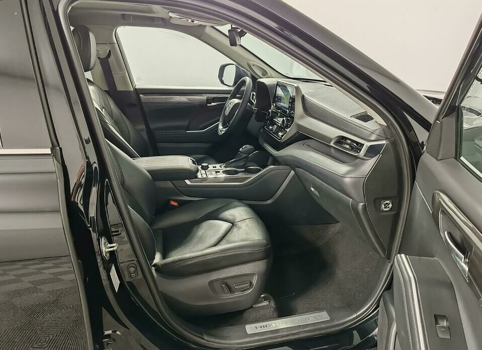 Toyota Highlander 3.5 AT (249 л.с.) 4WD