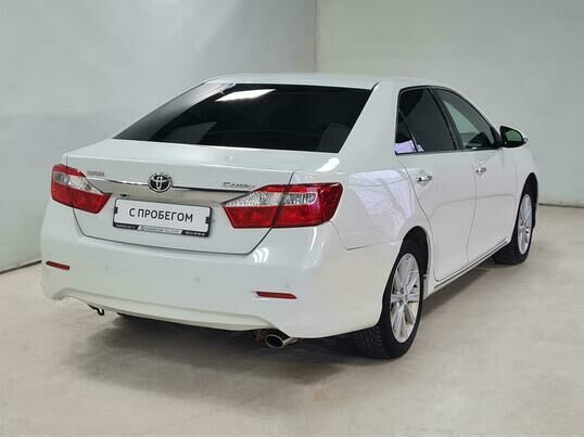 Toyota Camry, 2011 г., 266 017 км