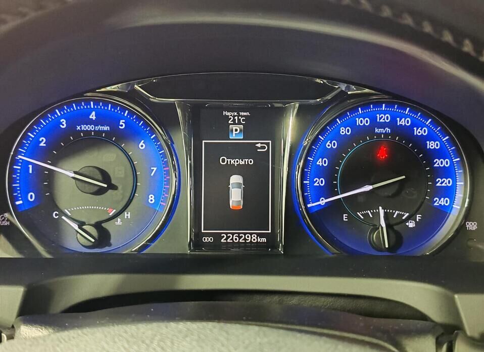 Toyota Camry, VII (XV50) Рестайлинг 2.0 AT (150 л.с.)