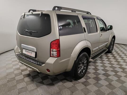 Nissan Pathfinder, 2011&nbsp;г., 353&nbsp;498&nbsp;км