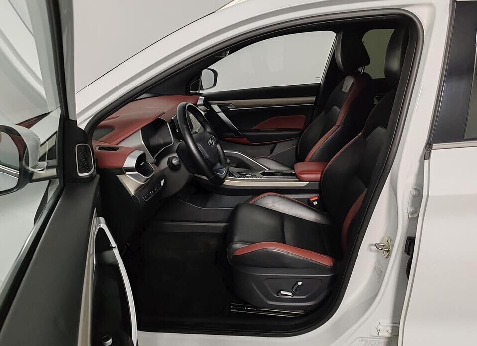 Geely Coolray, I 1.5 AMT (150 л.с.)