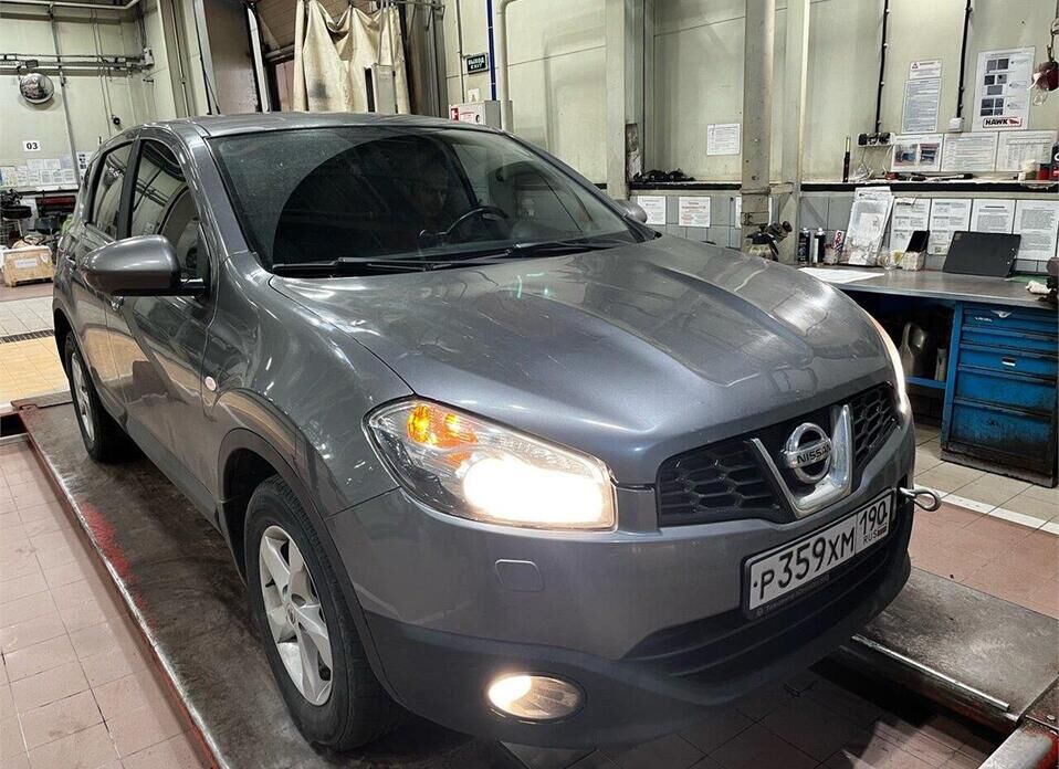 Nissan Qashqai, I Рестайлинг 1.6 CVT (117 л.с.)