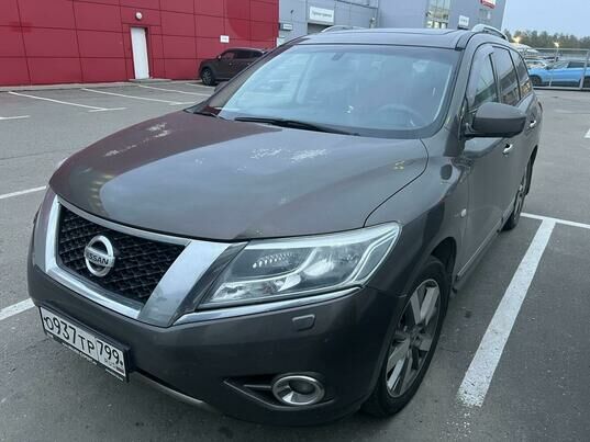 Nissan Pathfinder, 2016 г., 171 623 км