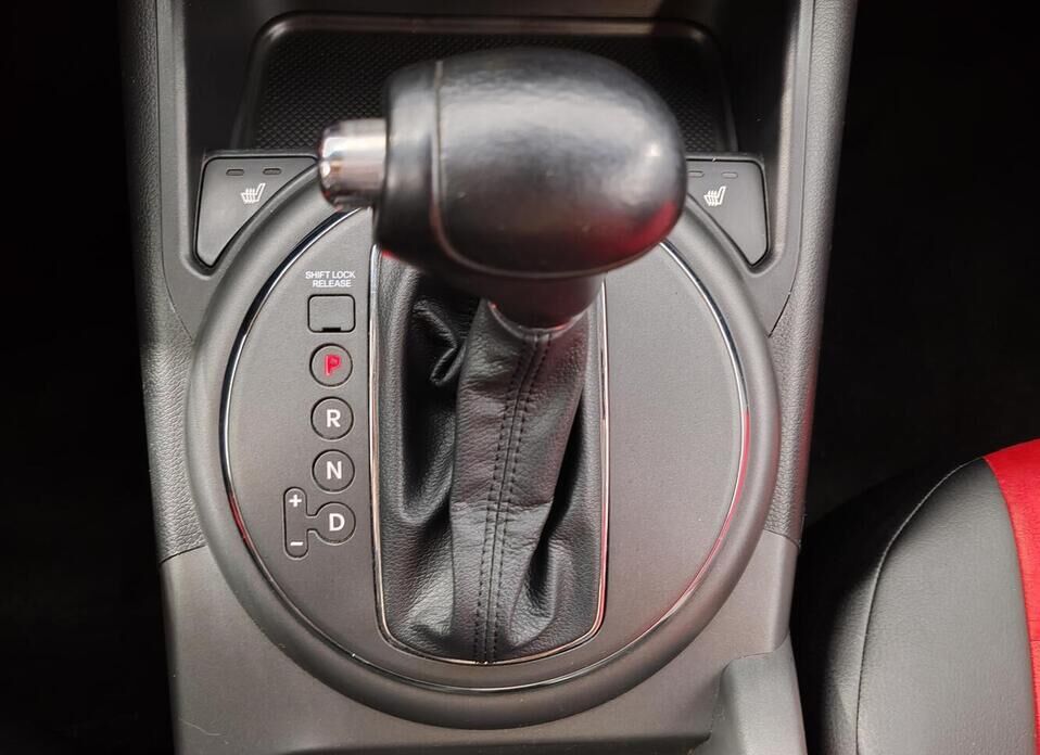 Kia Sportage, III 2.0 AT (150 л.с.)