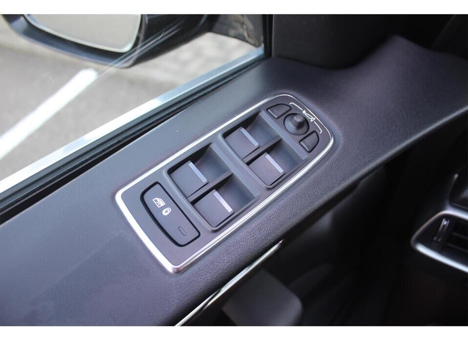 Jaguar F-Pace, I 2.0d AT (180 л.с.) 4WD
