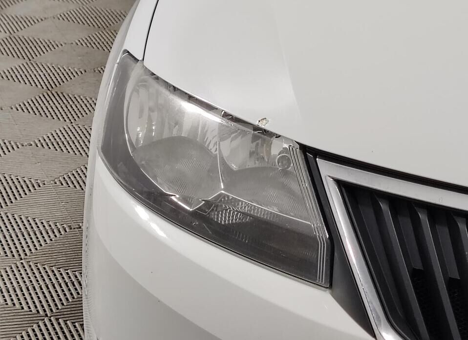 Skoda Rapid, I 1.6 MT (105 л.с.)