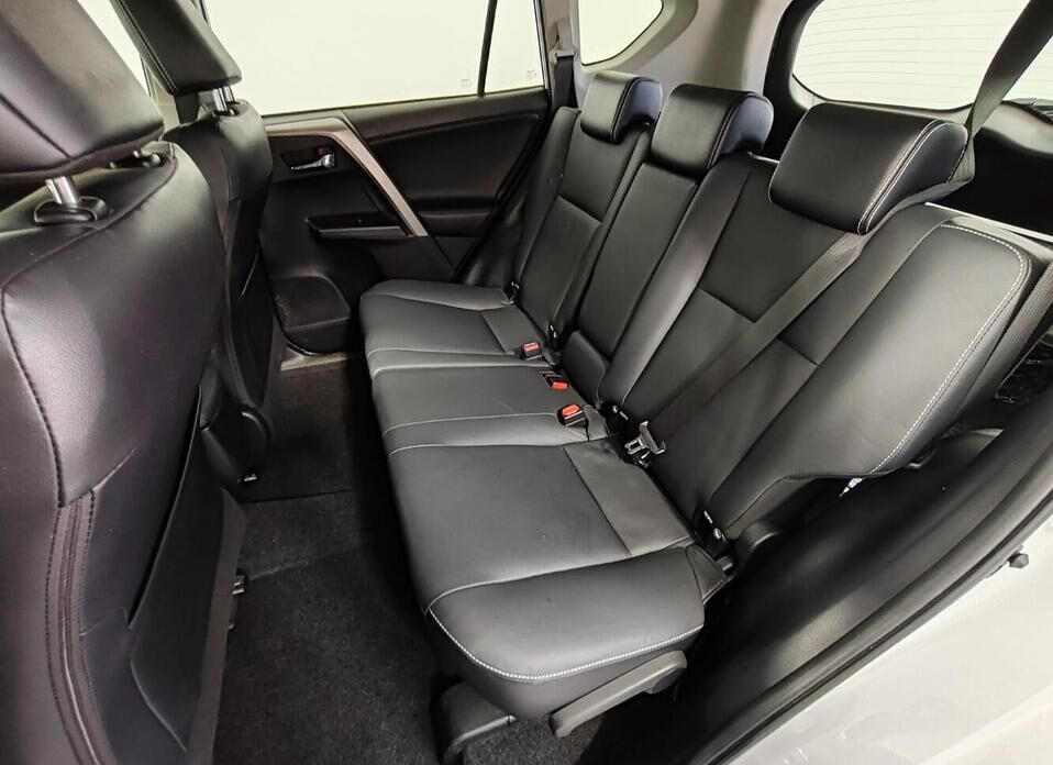 Toyota RAV4, IV (CA40) Рестайлинг 2.0 CVT (146 л.с.) 4WD