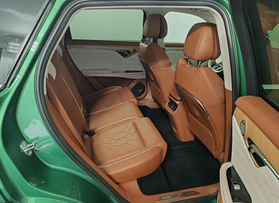 Voyah Free, I EVR 1.5hyb AT (693 л.с.) 4WD
