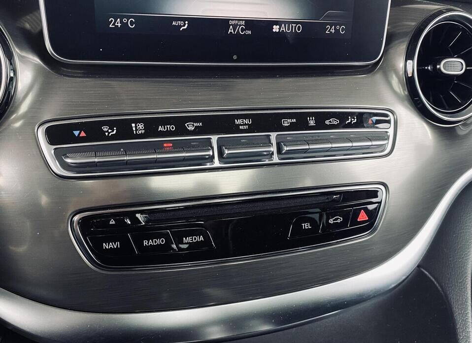 Mercedes-Benz V-Класс, III (W447) Рестайлинг 300 d длинный 2.0d AT (239 л.с.) 4WD